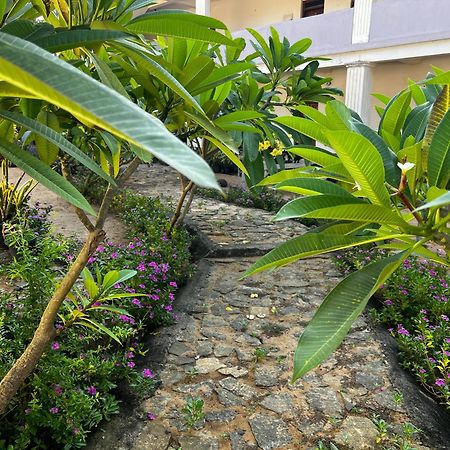 トリバンドラム Santa Maria, Trivandrum - An Airport Boutique By The Sea Bed & Breakfast エクステリア 写真