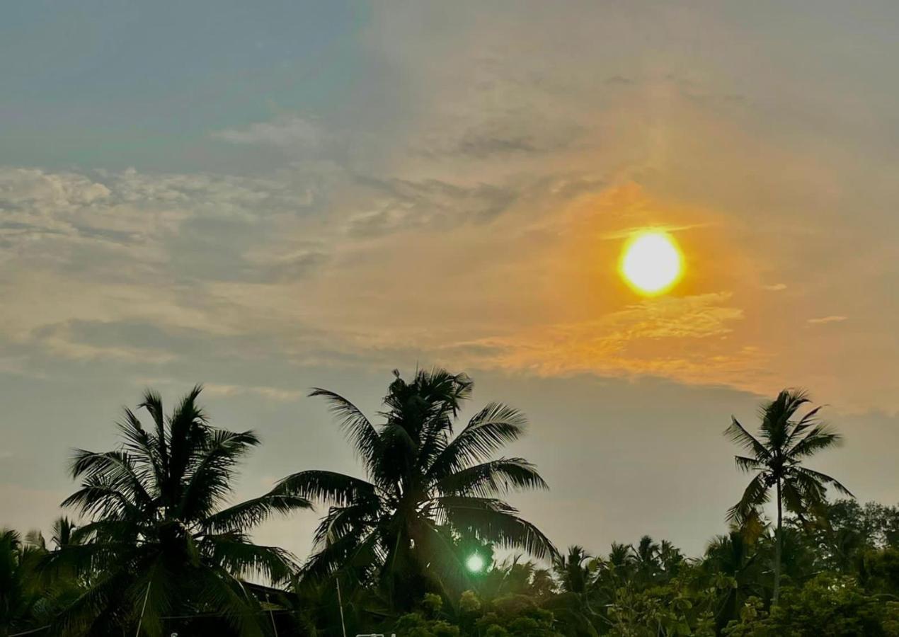 トリバンドラム Santa Maria, Trivandrum - An Airport Boutique By The Sea Bed & Breakfast エクステリア 写真