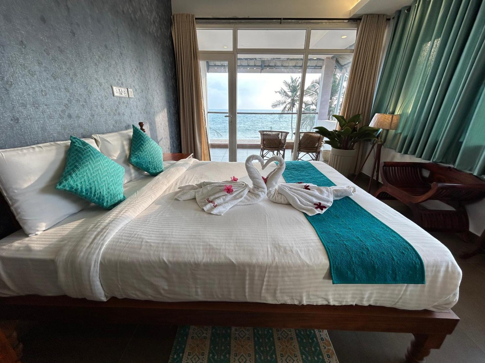 トリバンドラム Santa Maria, Trivandrum - An Airport Boutique By The Sea Bed & Breakfast エクステリア 写真